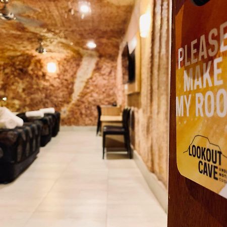 The Lookout Cave Underground Motel Coober Pedy Eksteriør billede