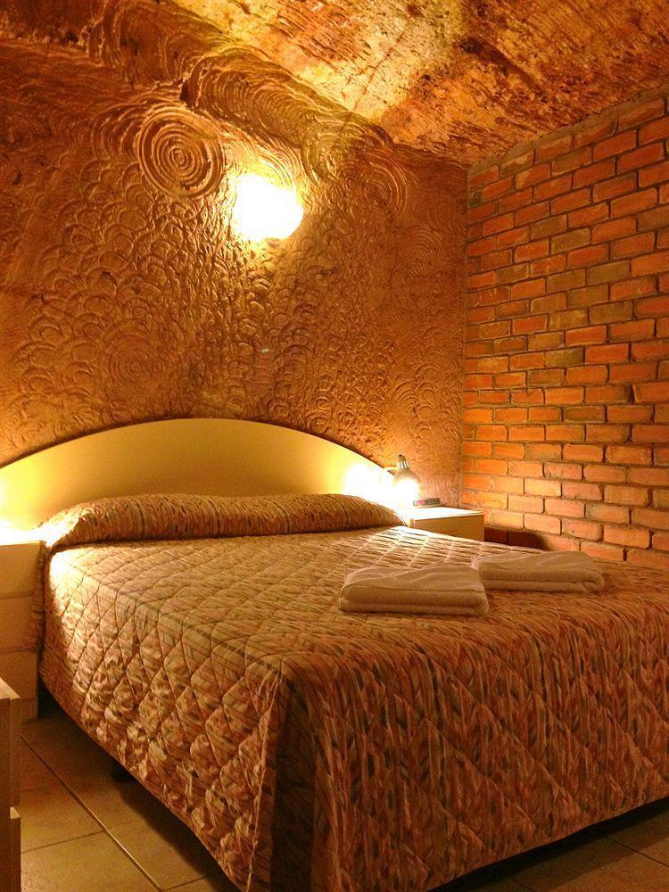 The Lookout Cave Underground Motel Coober Pedy Eksteriør billede