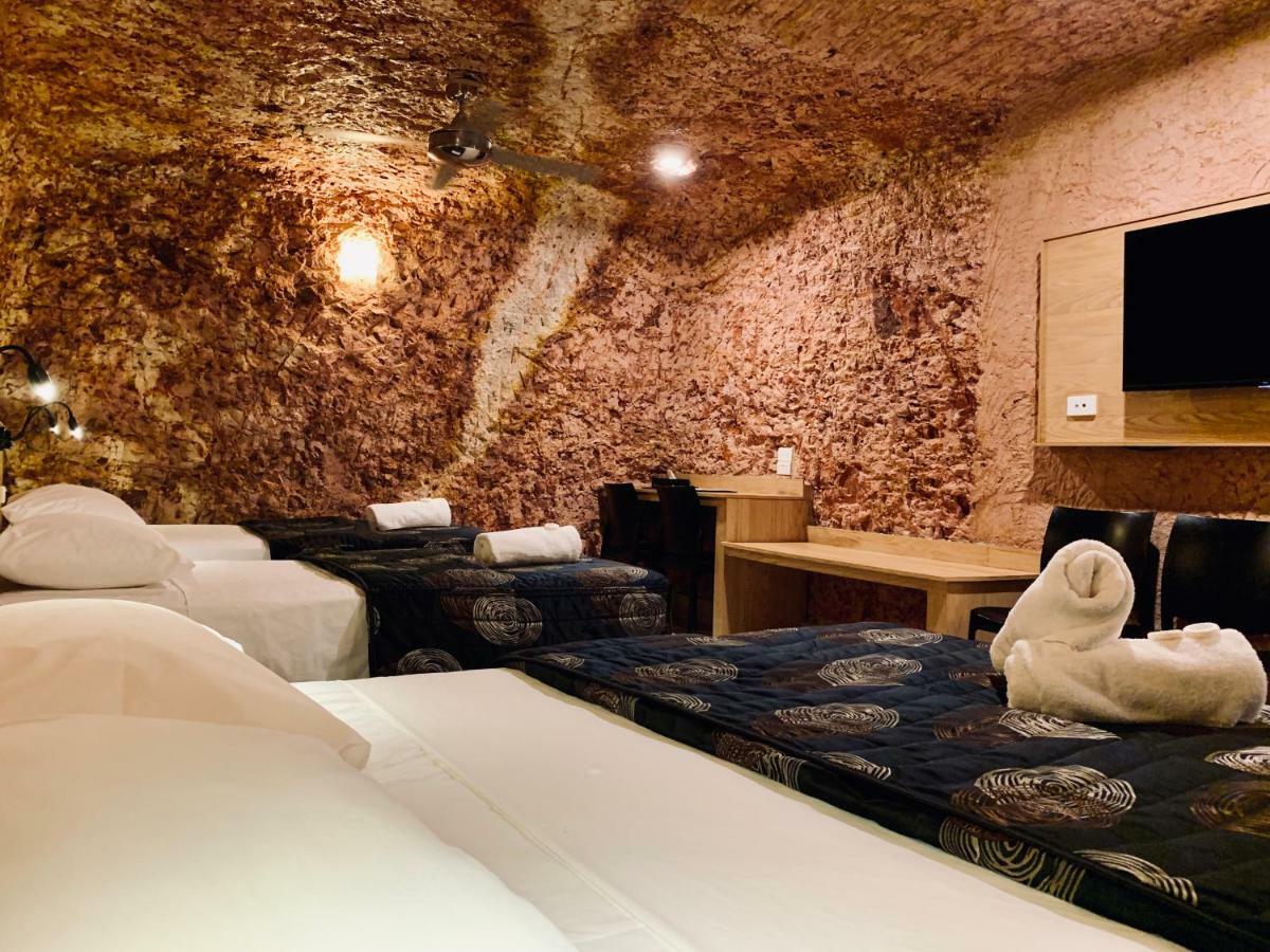 The Lookout Cave Underground Motel Coober Pedy Eksteriør billede